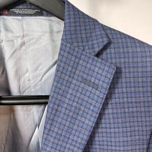 NWT Walter Morton/Hickey Freeman Men's 42R, Blues checkered,100% Wool Suit USA